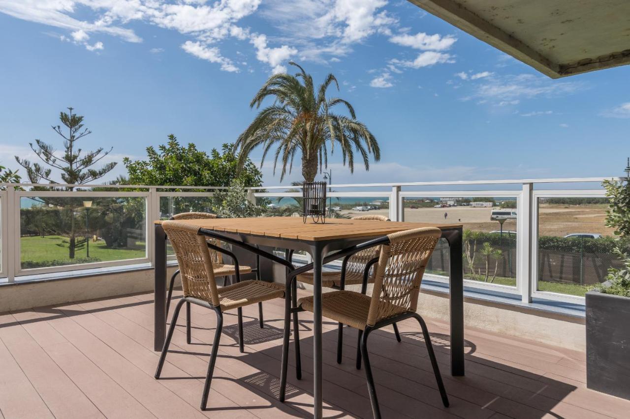 Suite Homes Hesperides Garden Beach 马拉加 外观 照片