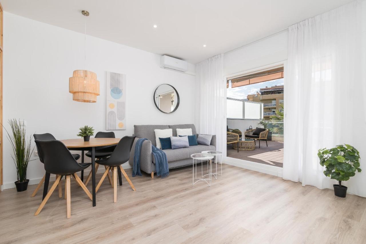 Suite Homes Hesperides Garden Beach 马拉加 外观 照片