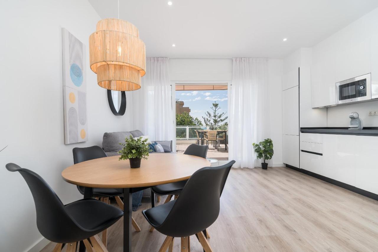 Suite Homes Hesperides Garden Beach 马拉加 外观 照片