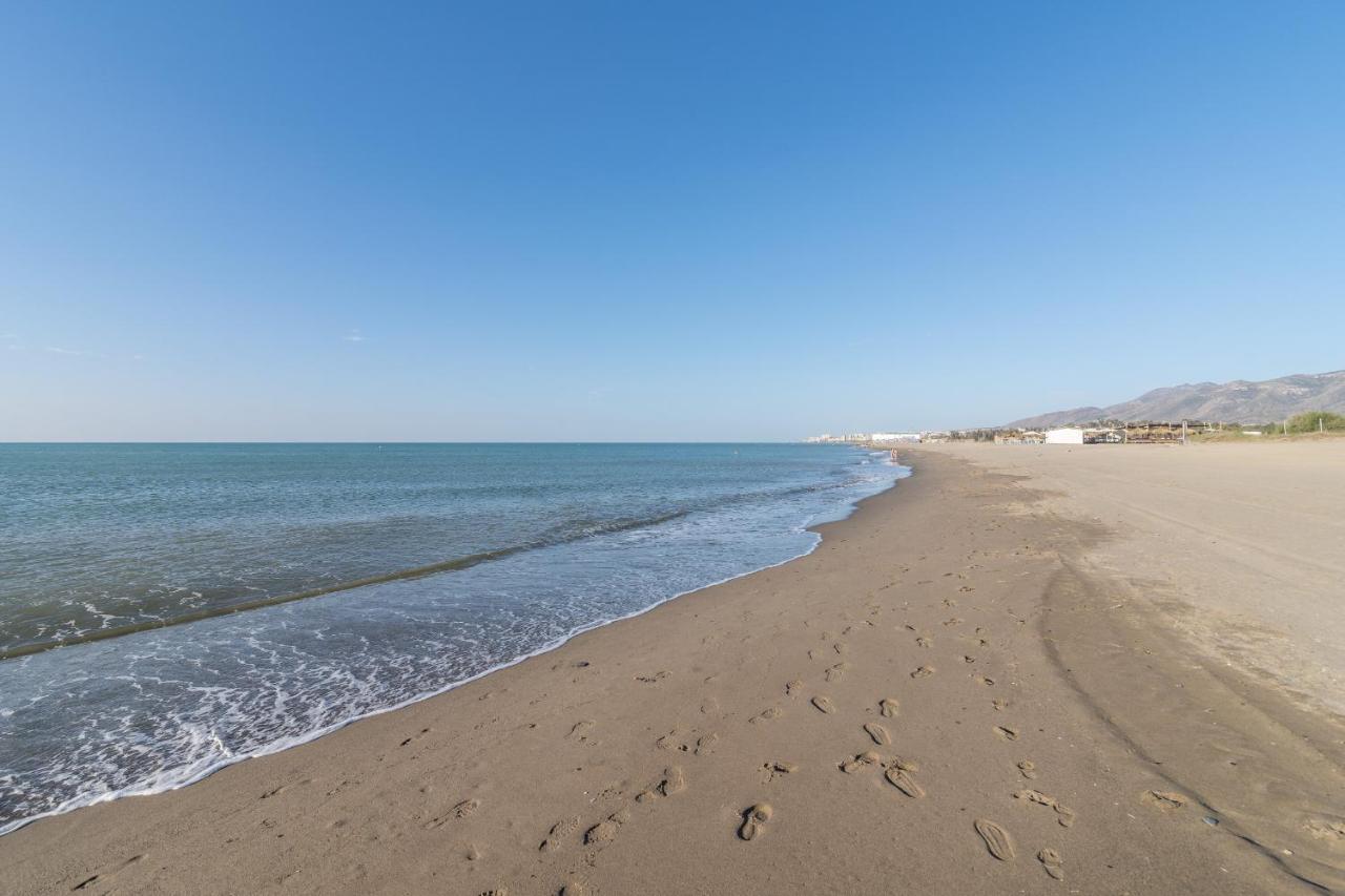 Suite Homes Hesperides Garden Beach 马拉加 外观 照片