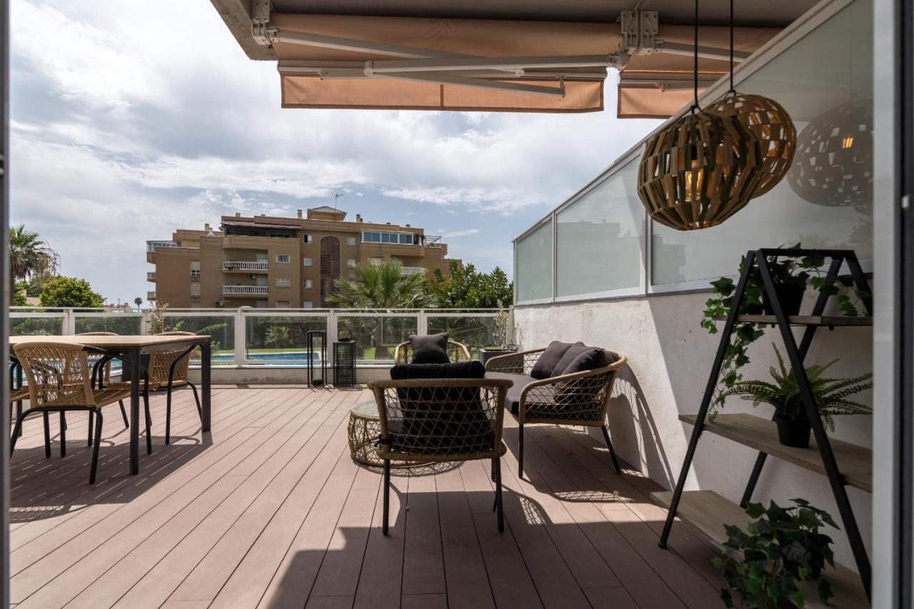 Suite Homes Hesperides Garden Beach 马拉加 外观 照片