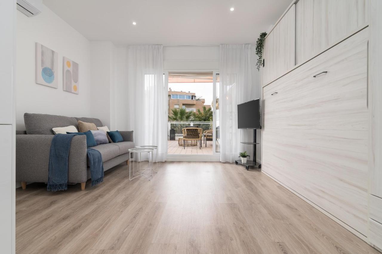 Suite Homes Hesperides Garden Beach 马拉加 外观 照片