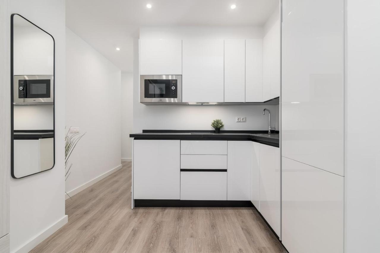 Suite Homes Hesperides Garden Beach 马拉加 外观 照片