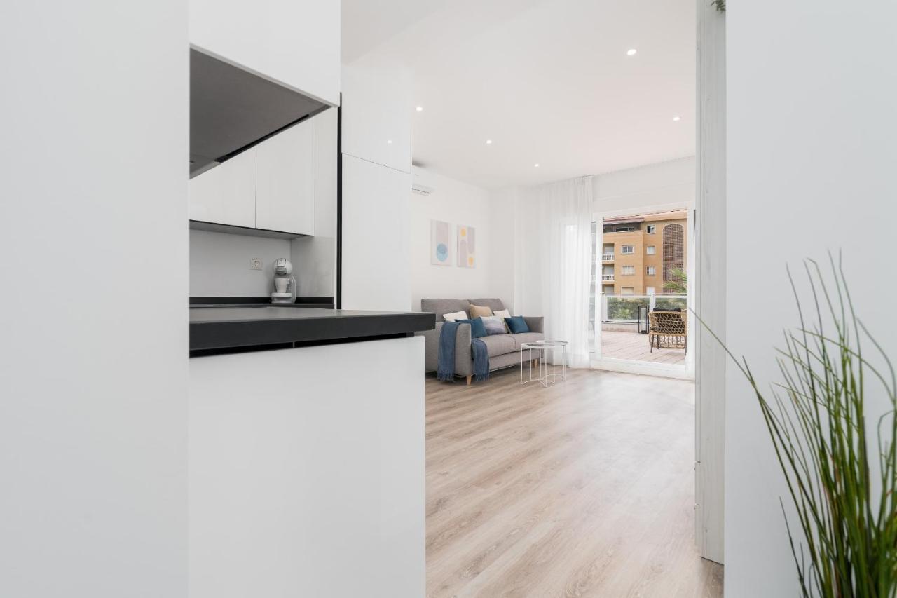 Suite Homes Hesperides Garden Beach 马拉加 外观 照片